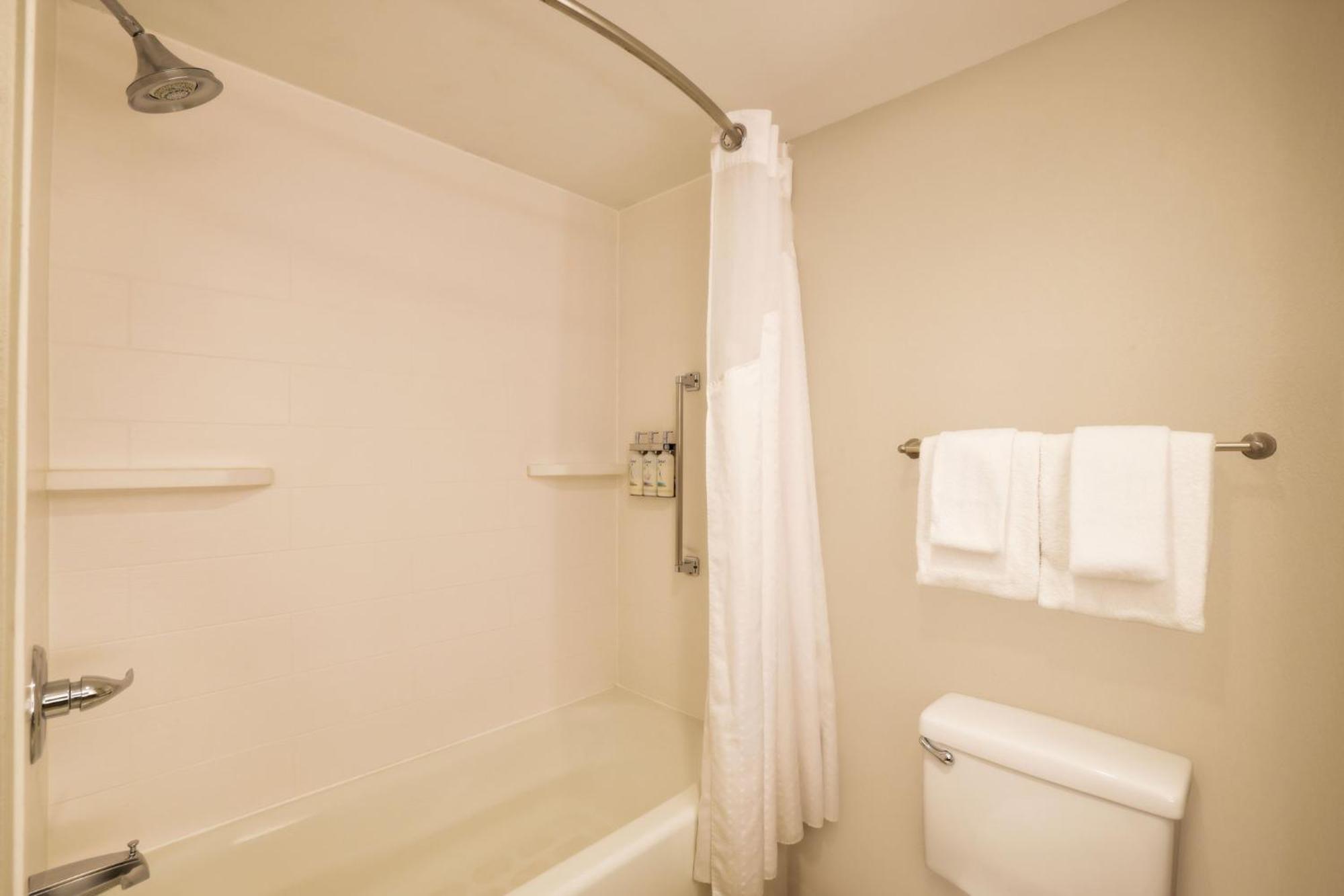 Holiday Inn Express Hotel & Suites Raleigh North - Wake Forest By Ihg Zewnętrze zdjęcie