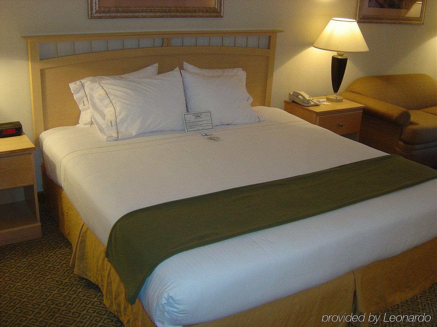 Holiday Inn Express Hotel & Suites Raleigh North - Wake Forest By Ihg Pokój zdjęcie